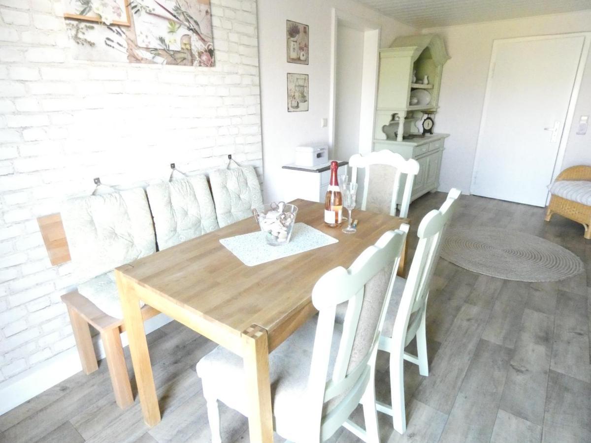 Ferienwohnung Am Schloss Reuterstadt Stavenhagen Екстер'єр фото
