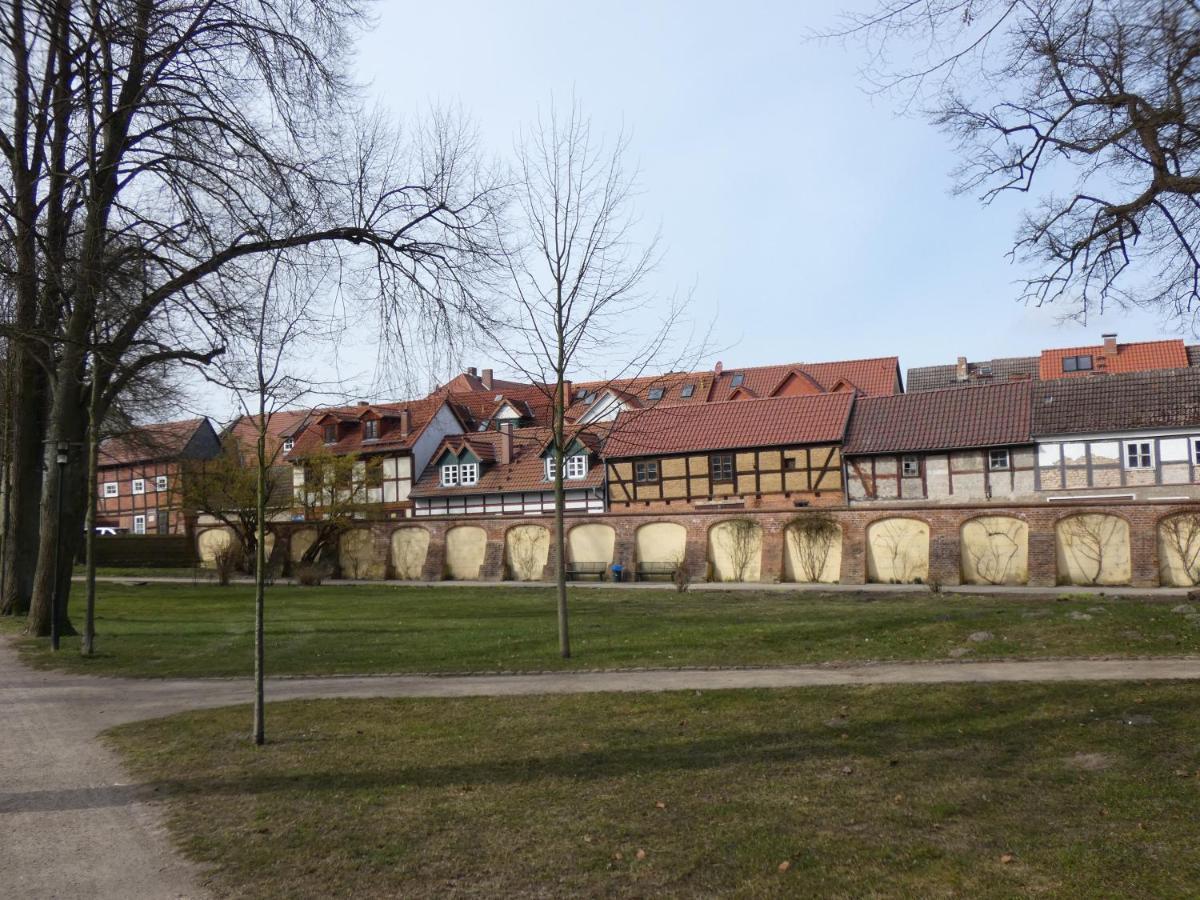 Ferienwohnung Am Schloss Reuterstadt Stavenhagen Екстер'єр фото